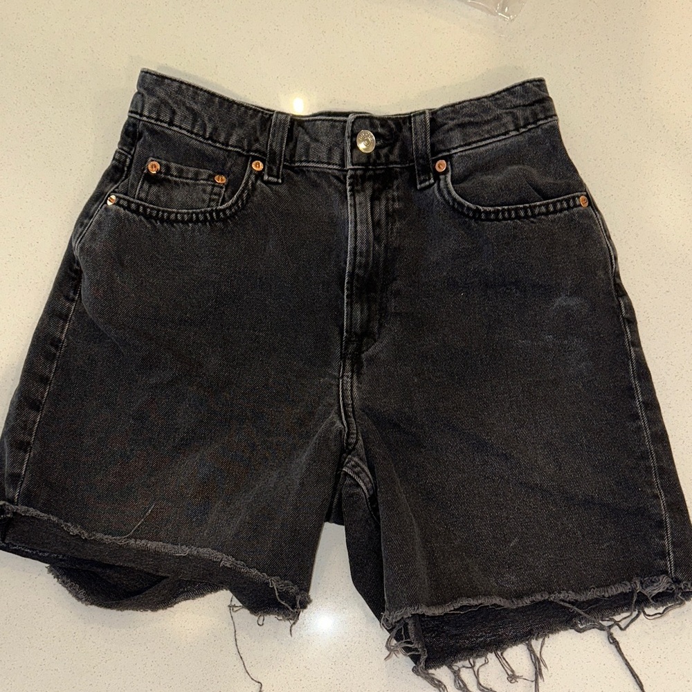Divided Black Frayed Hem‎ Jean Shorts